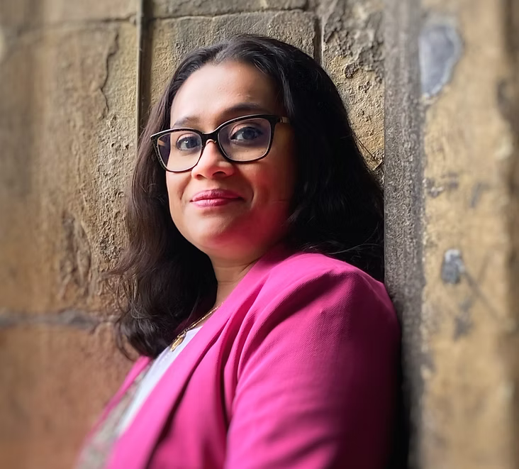 Dr Alina Chakraborty